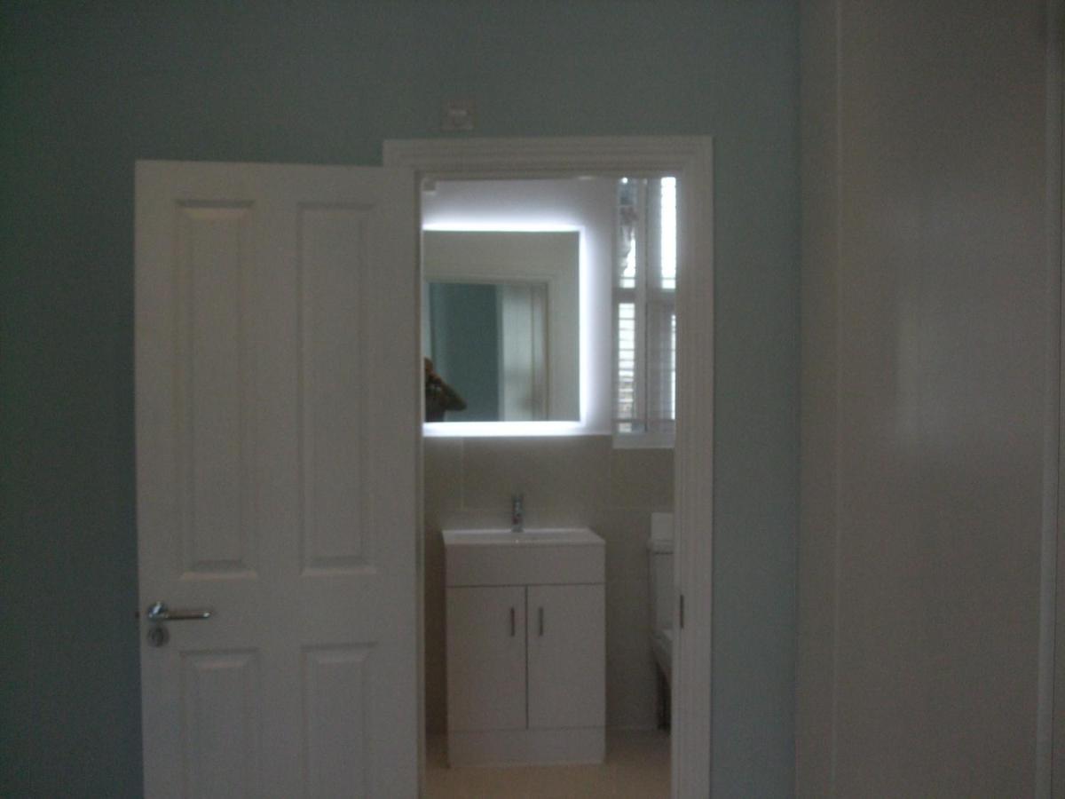 Fulham Bnb London Bagian luar foto